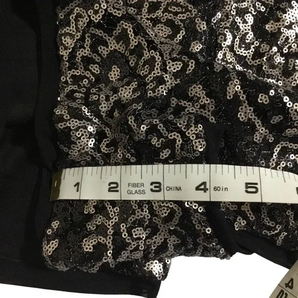 One Clothing Brand Romper Small sequins sleeveless NWT - Picture 7 of 9